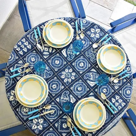 Summer House Island Style